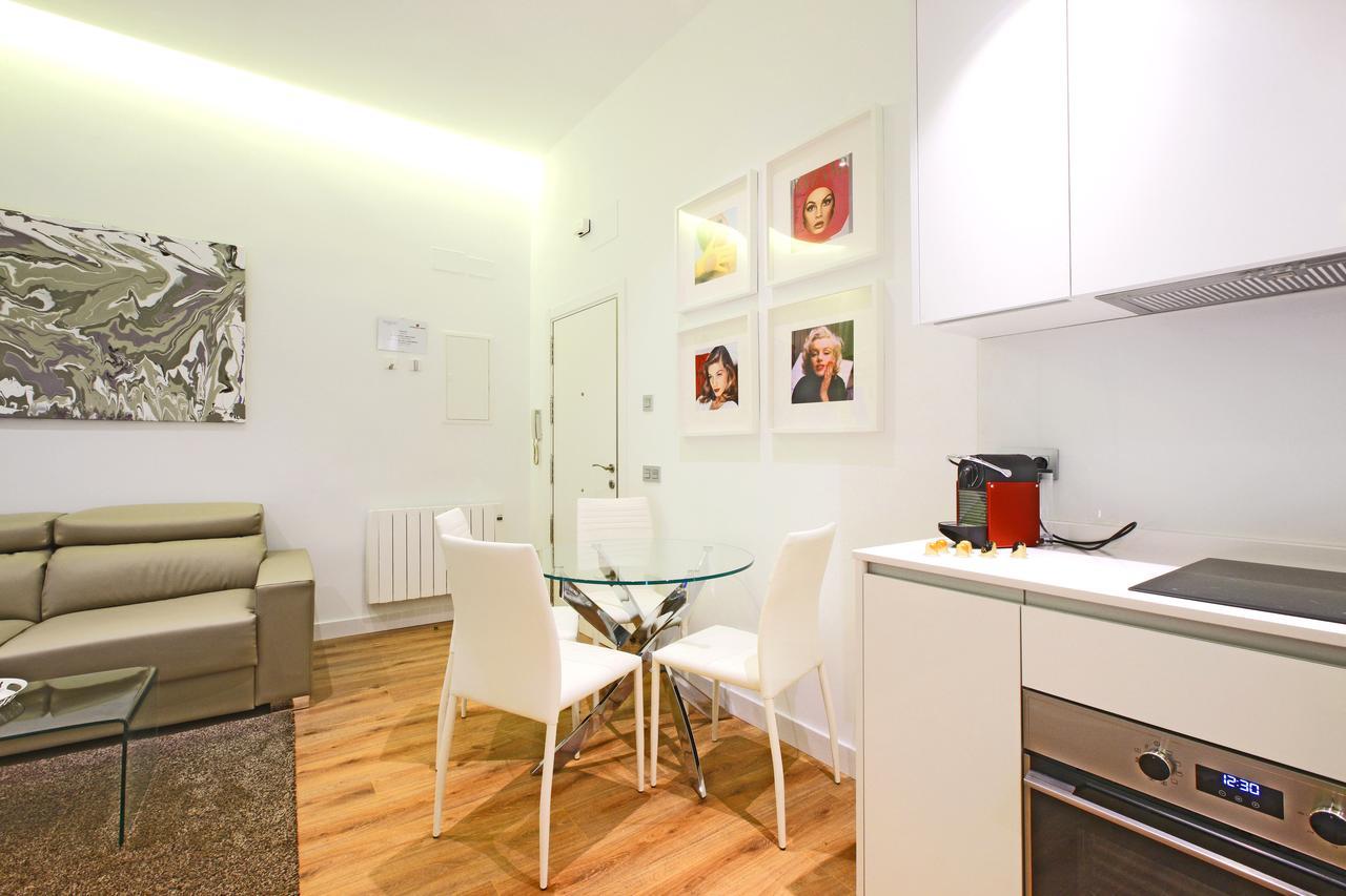 Prado Suite Madrid Luaran gambar